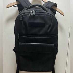 Alphalete backpack (front logo misssing)